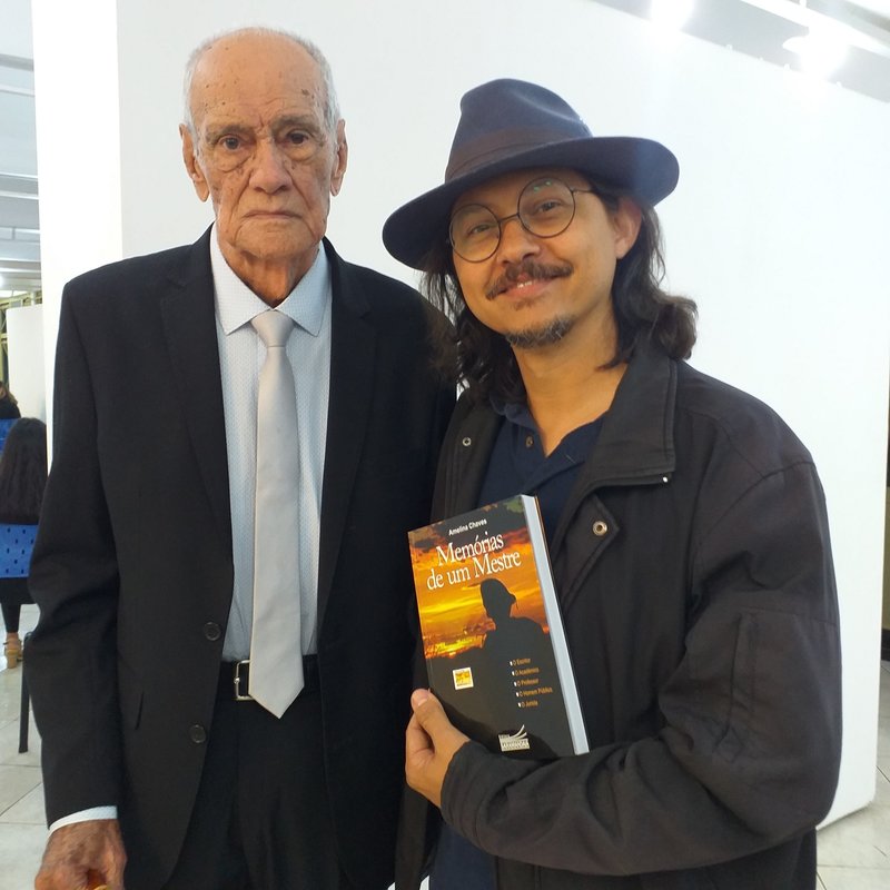 Márcio Moraes com Petrônio Braz, no lançamento do livro em sua homenagem, "Memórias de um Mestre", organizador por Amelina Chaves